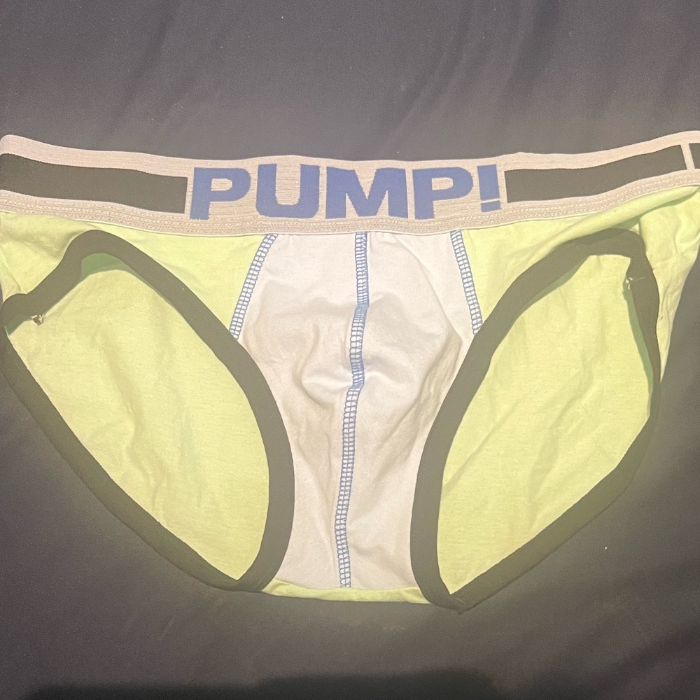 Pump Brief XL (fits more like L)